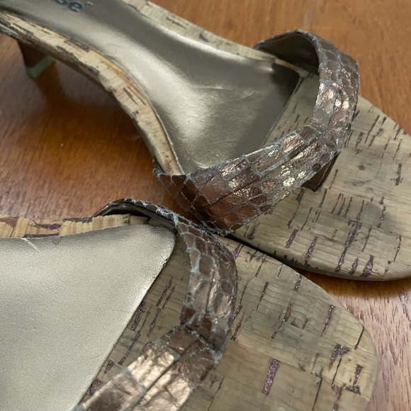 Dollhouse Shoes - Picture 6 of 7